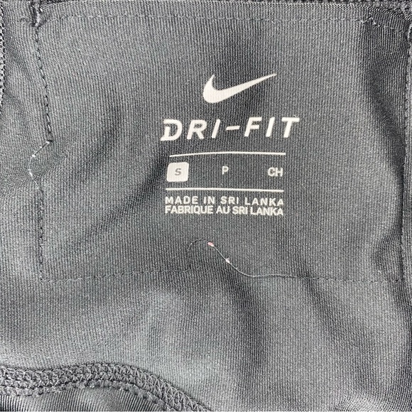 Womens Nike Dri Fit Cropped Leggings Size S - Picture 7 of 8